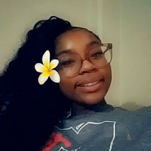 Meet your Posher, Keyana